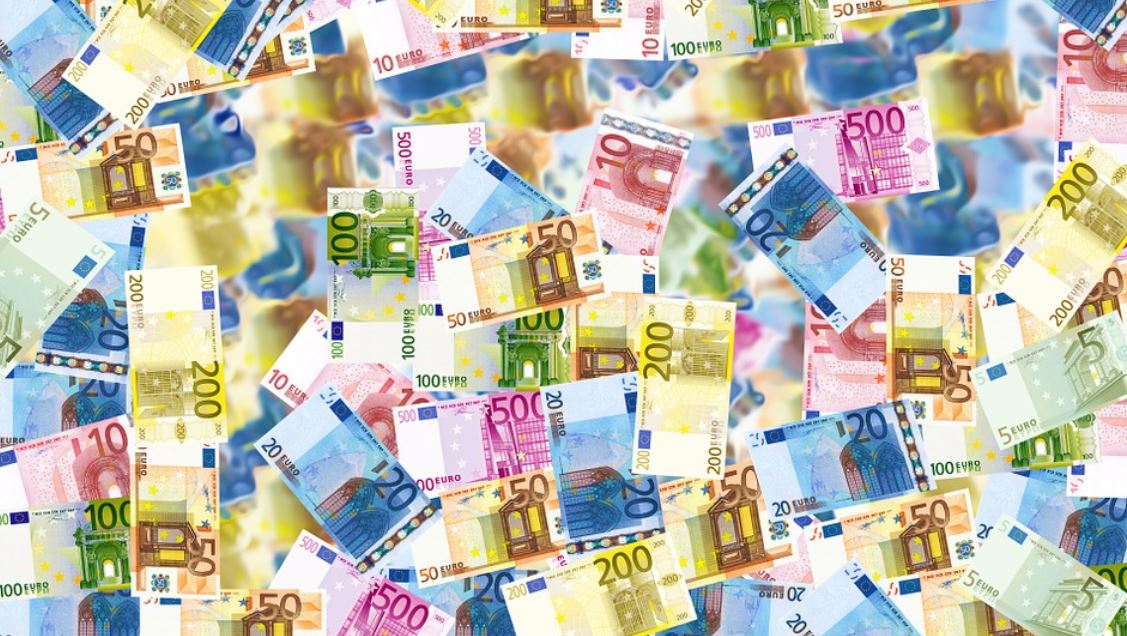 penize mena euro